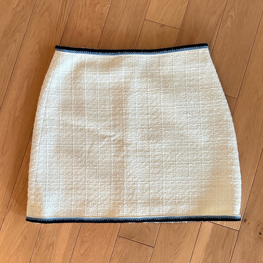 VERONICA BEARD Ohemia Cotton-blend Tweed Mini Skirt Size 4 White NWOT - Picture 2 of 9
